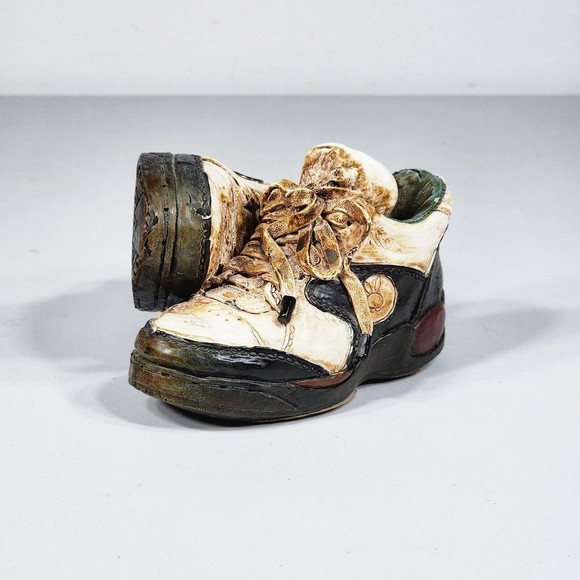 Herco Professional VINTAGE 4.25” Resin Used and Dirty Sneaker Socks Shoes Figure - Picture 1 of 8